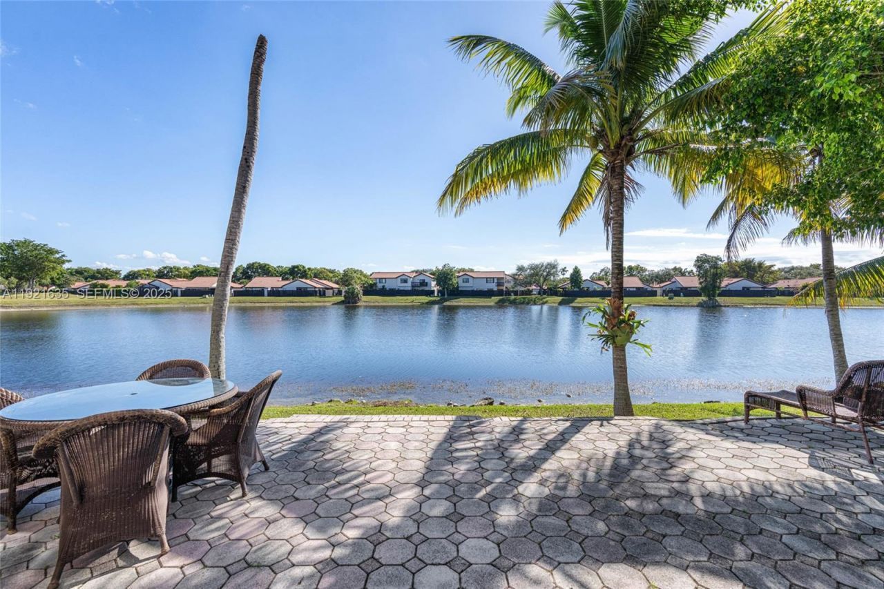 4687 SW 153rd Ct, Miami, FL 33185 Photo