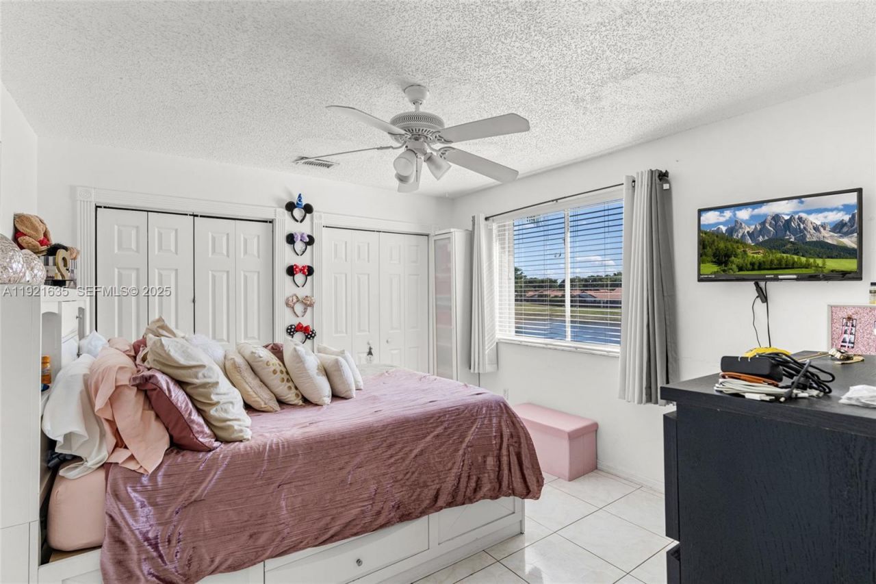 4687 SW 153rd Ct, Miami, FL 33185 Photo