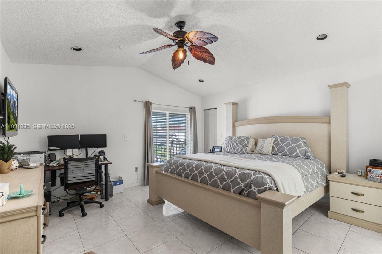 4687 SW 153rd Ct, Miami, FL 33185 Photo