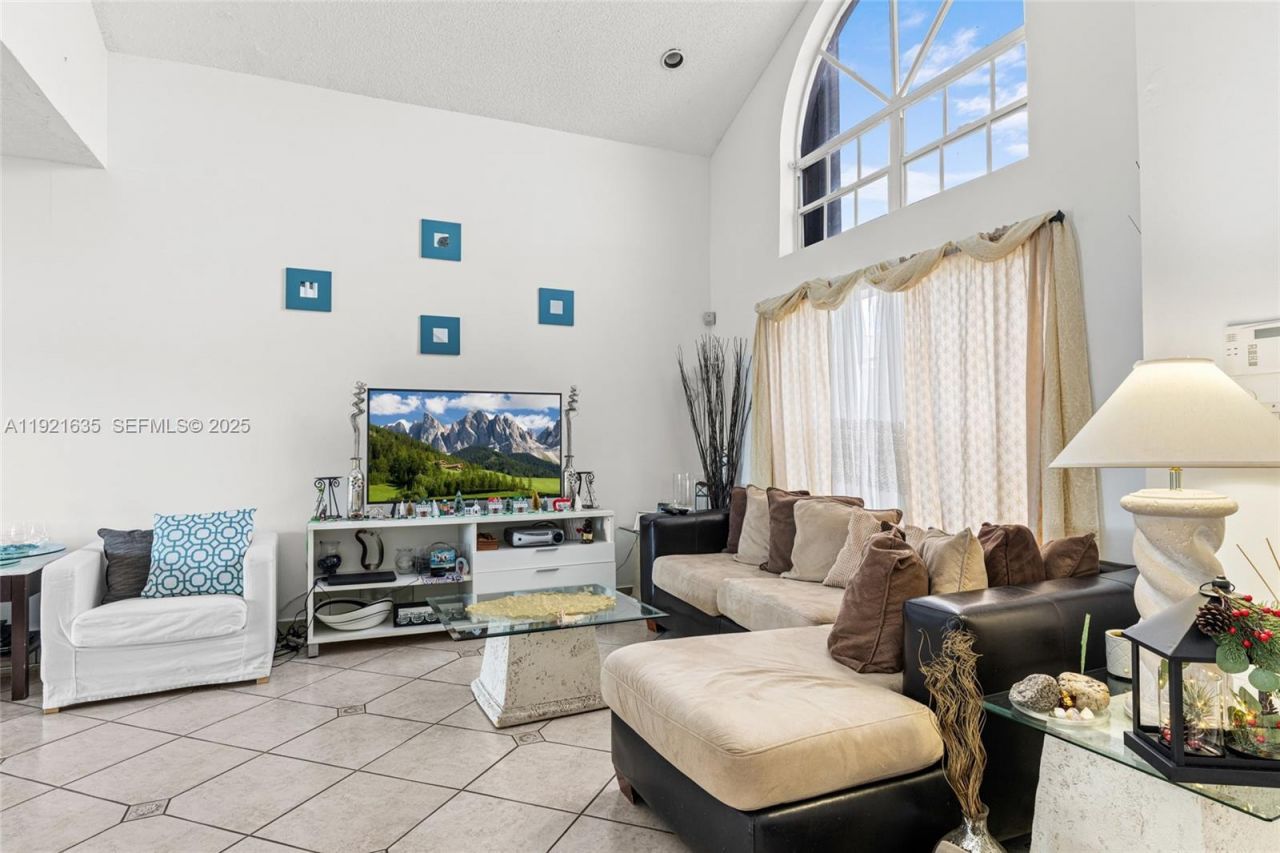 4687 SW 153rd Ct, Miami, FL 33185 Photo