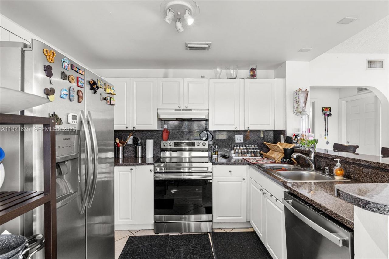 4687 SW 153rd Ct, Miami, FL 33185 Photo