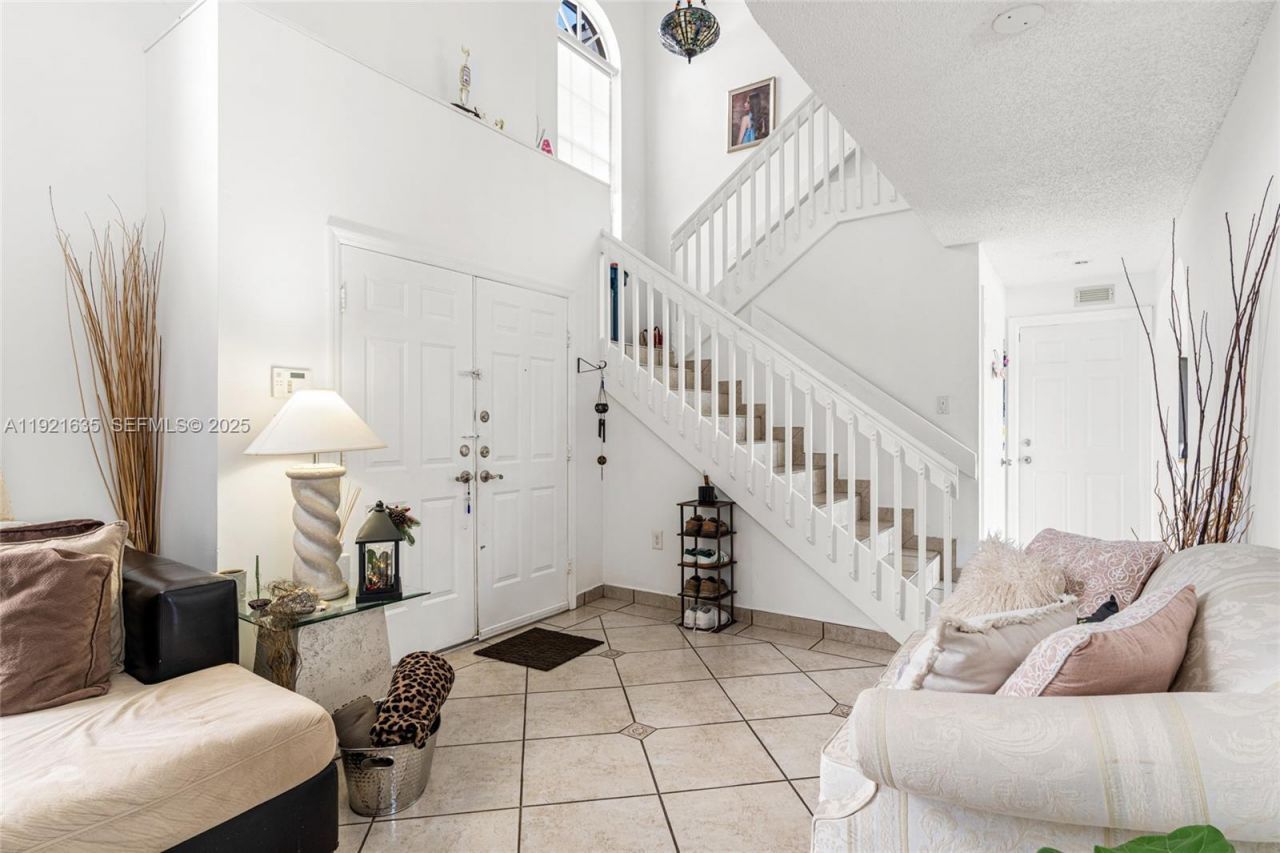 4687 SW 153rd Ct, Miami, FL 33185 Photo