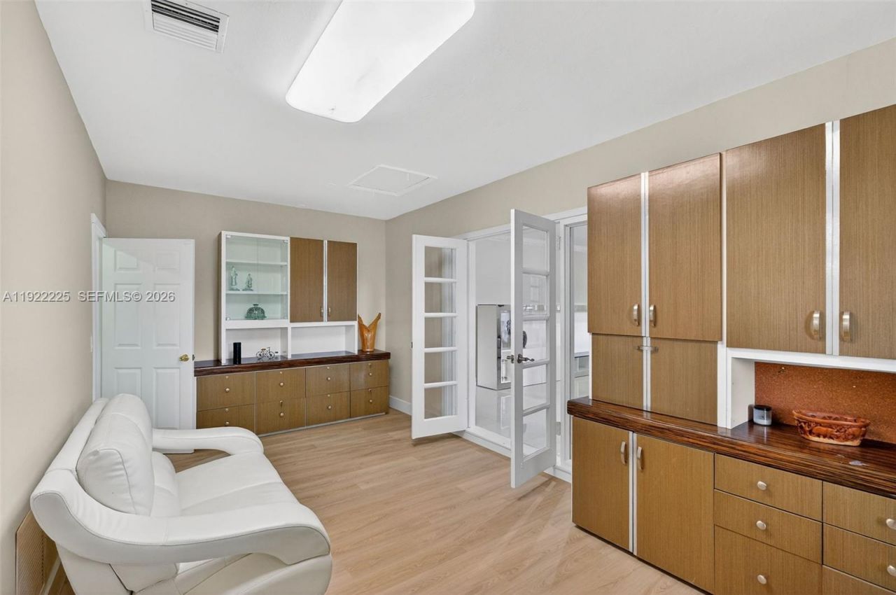 9261 SW 88 St, Miami, FL 33176 Photo