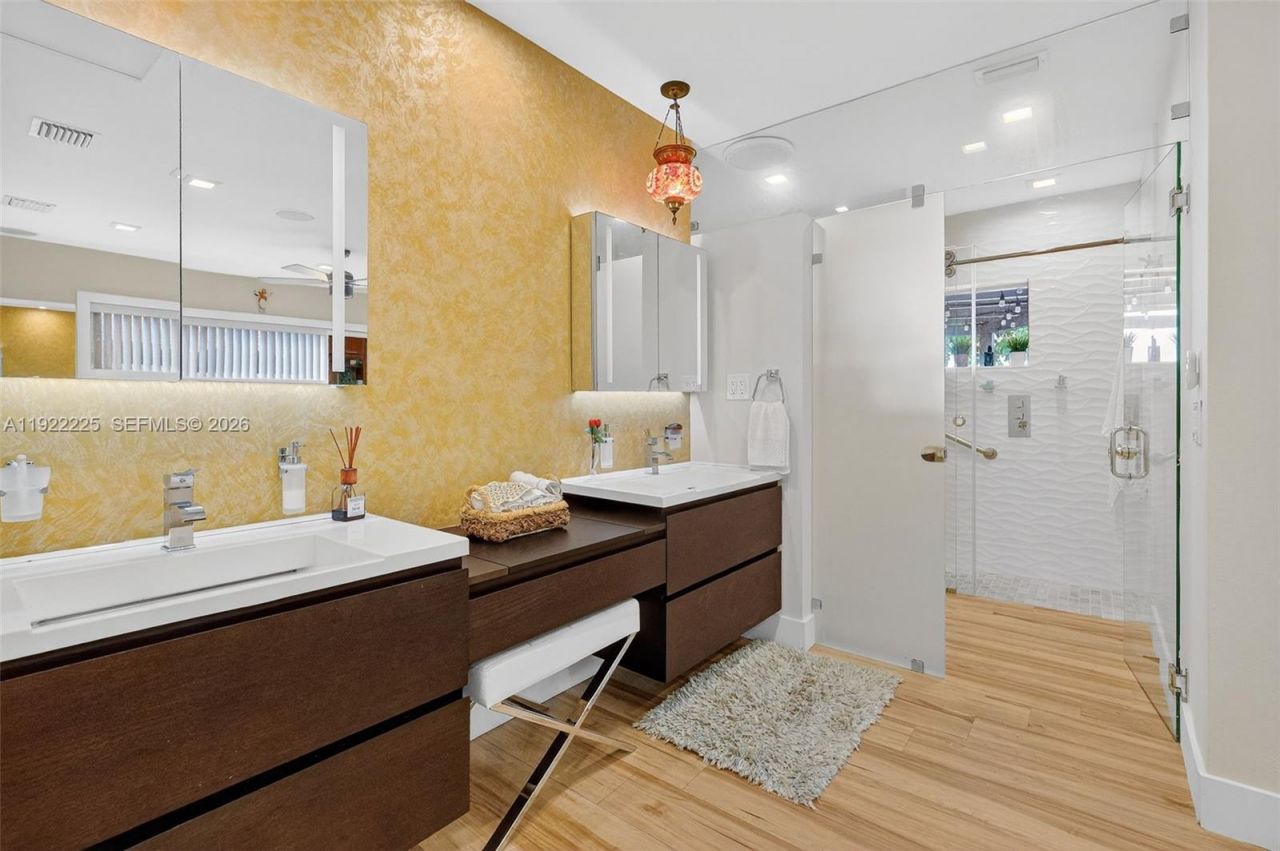 9261 SW 88 St, Miami, FL 33176 Photo