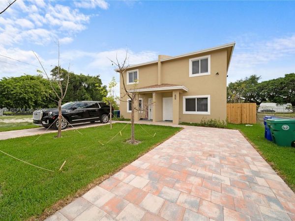 1770 NW 55th St, Miami, FL 33142