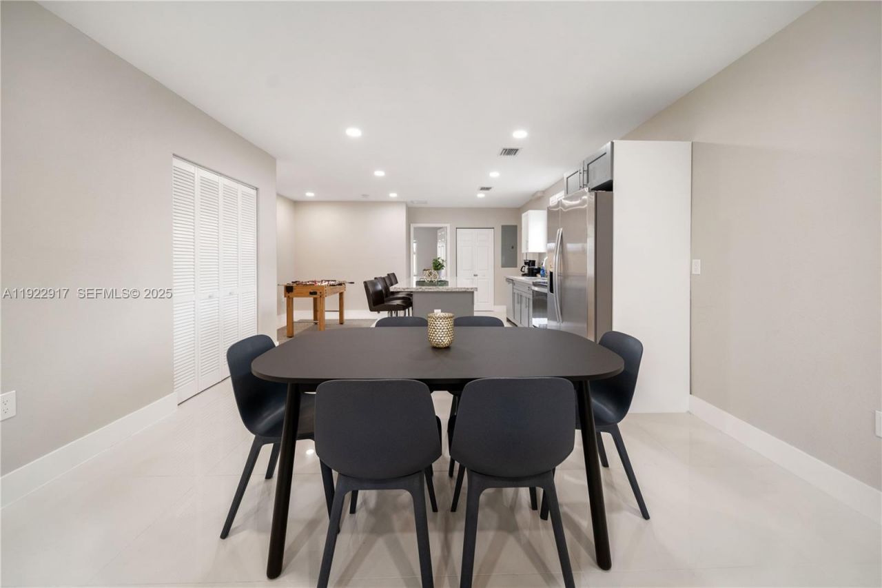 1770 NW 55th St, Miami, FL 33142 Photo