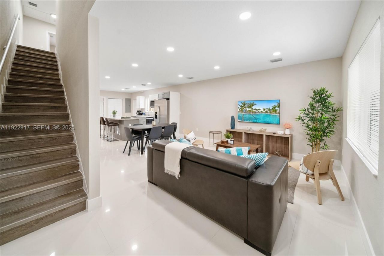 1770 NW 55th St, Miami, FL 33142 Photo