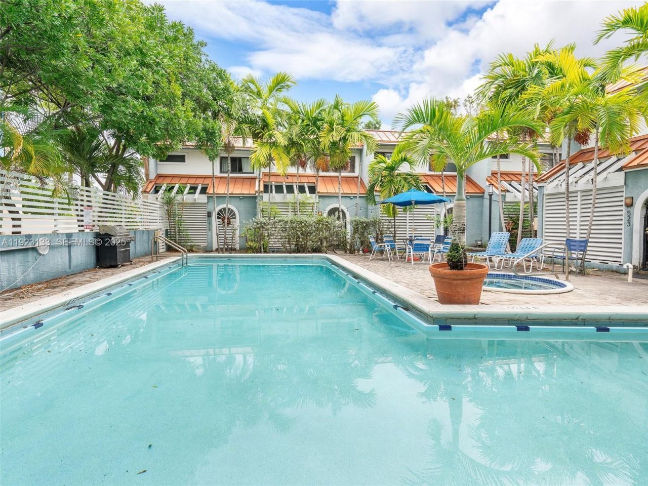 515 NE 38th St, Unit 10, Miami, FL 33137 Photo