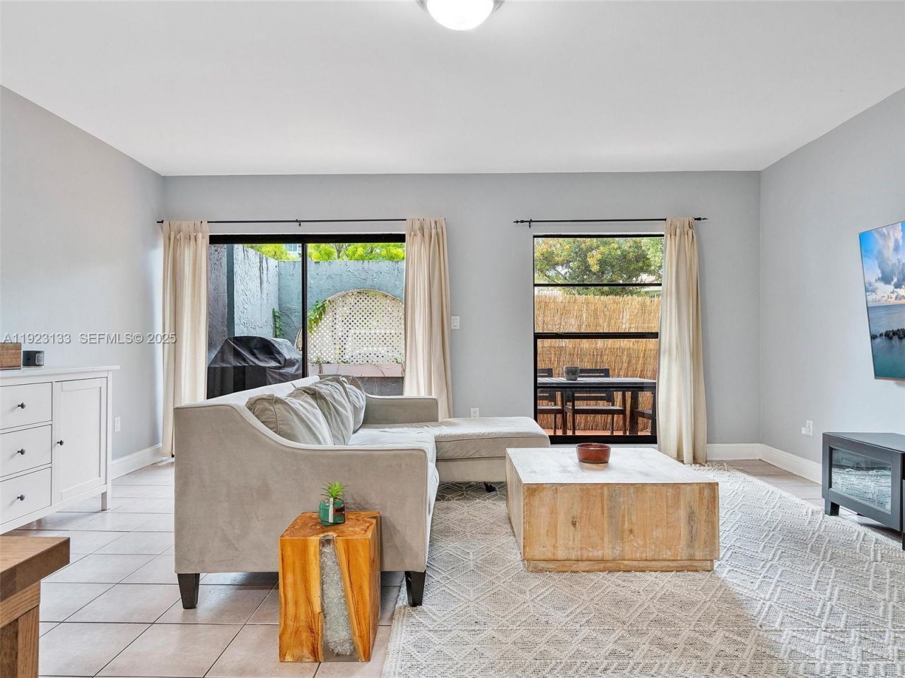 515 NE 38th St, Unit 10, Miami, FL 33137 Photo