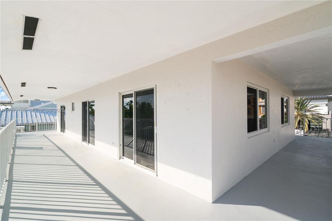 392 Laguna Ave, Key Largo, FL 33037 Photo