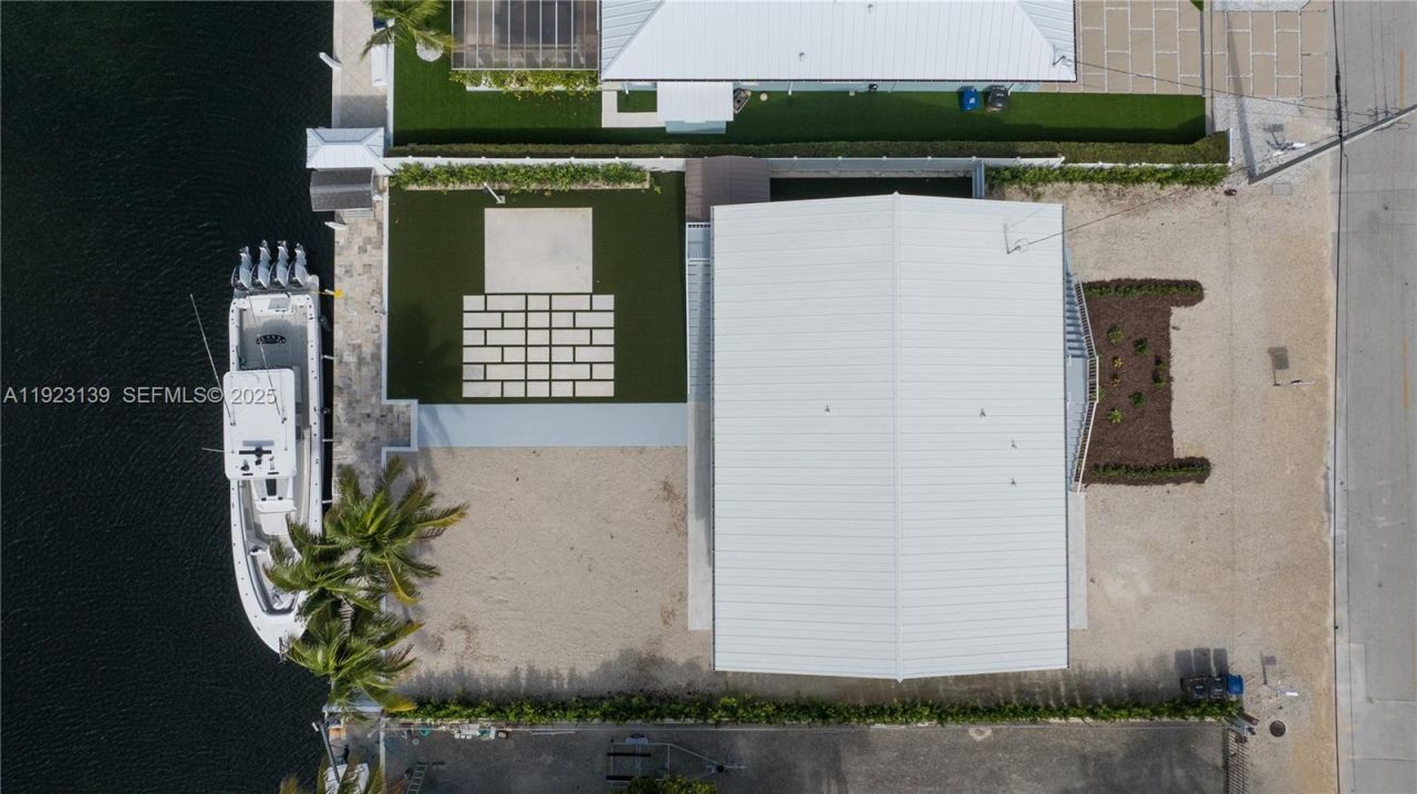 392 Laguna Ave, Key Largo, FL 33037 Photo