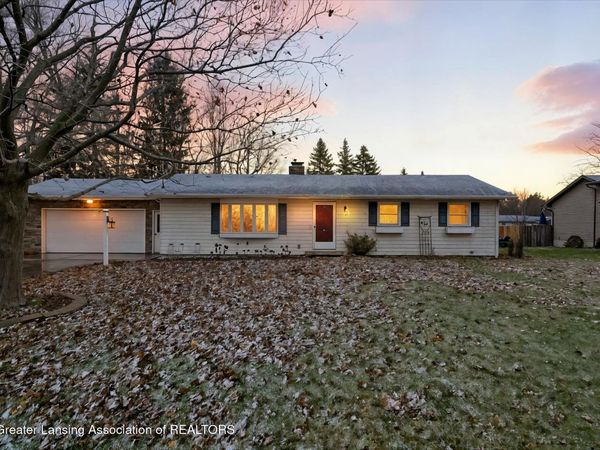 7373 E Saint Joe Highway, Grand Ledge, MI 48837