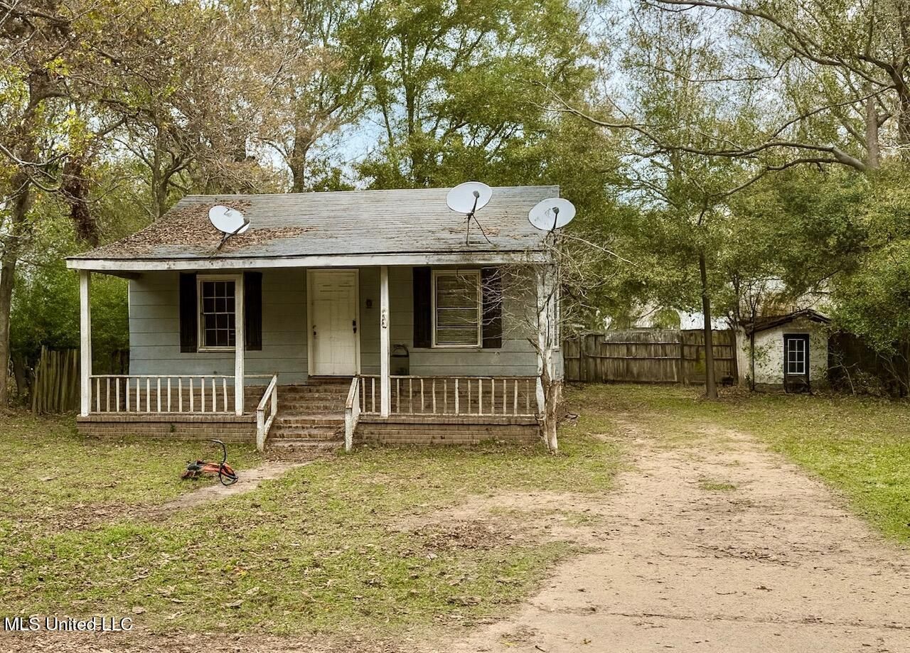 217 Rogers Circle, Brookhaven, MS 39601 Main Photo