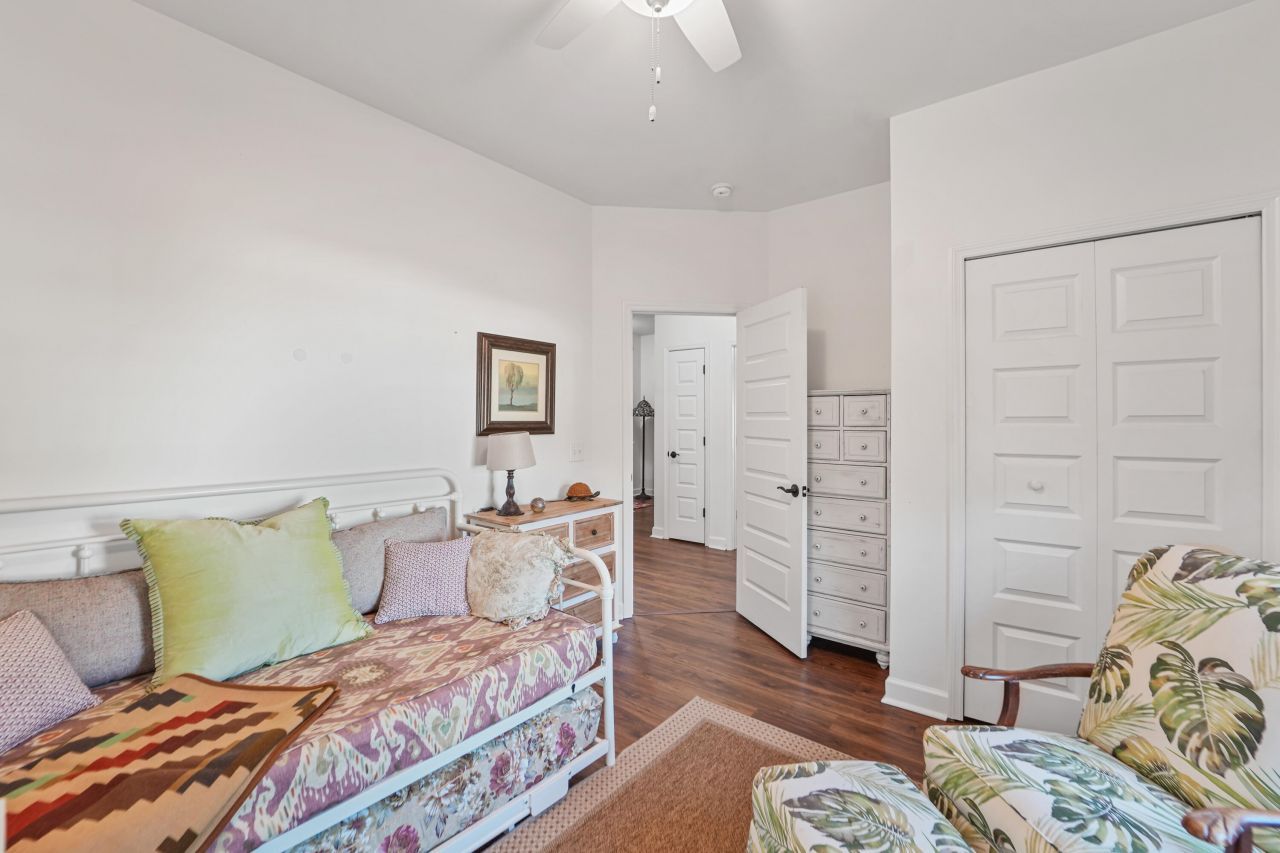 3368 Billings Street Photo 36