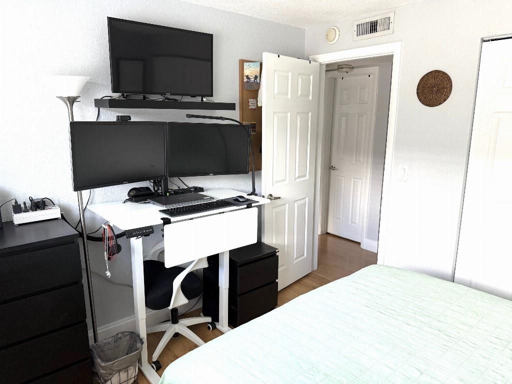 2715 NE 49th Street, Unit 205, Fort Lauderdale, FL 33308 Photo