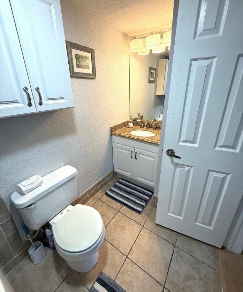 2715 NE 49th Street, Unit 205, Fort Lauderdale, FL 33308 Photo