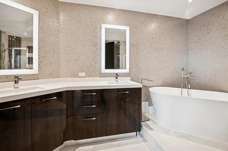 111 SE 8th Avenue, Unit 1005, Fort Lauderdale, FL 33301 Photo