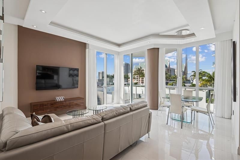 111 SE 8th Avenue, Unit 1005, Fort Lauderdale, FL 33301 Photo