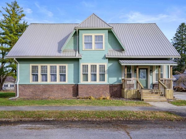 4 W Henley Street, Carthage, IN 46115