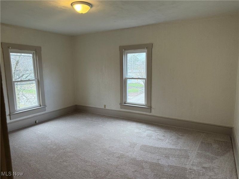 214 W 7th Street, Uhrichsville, OH 44683 Photo 17