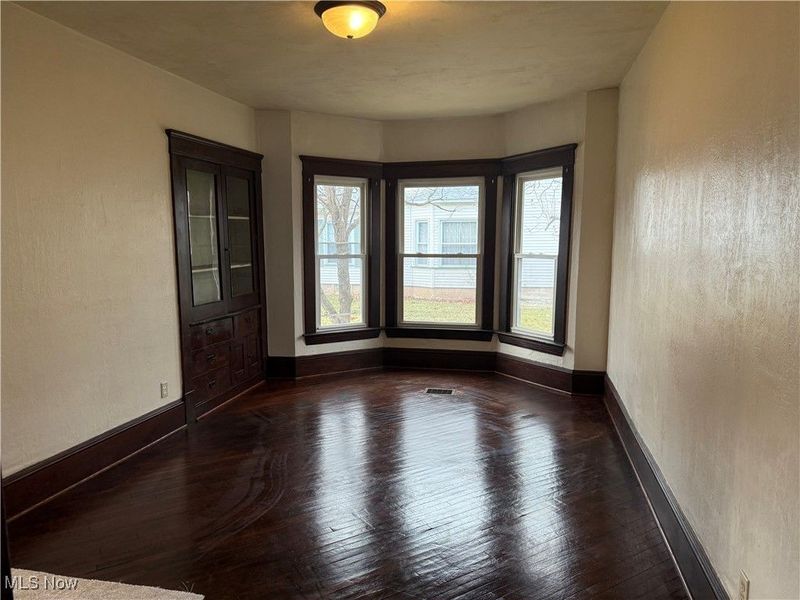 214 W 7th Street, Uhrichsville, OH 44683 Photo 7