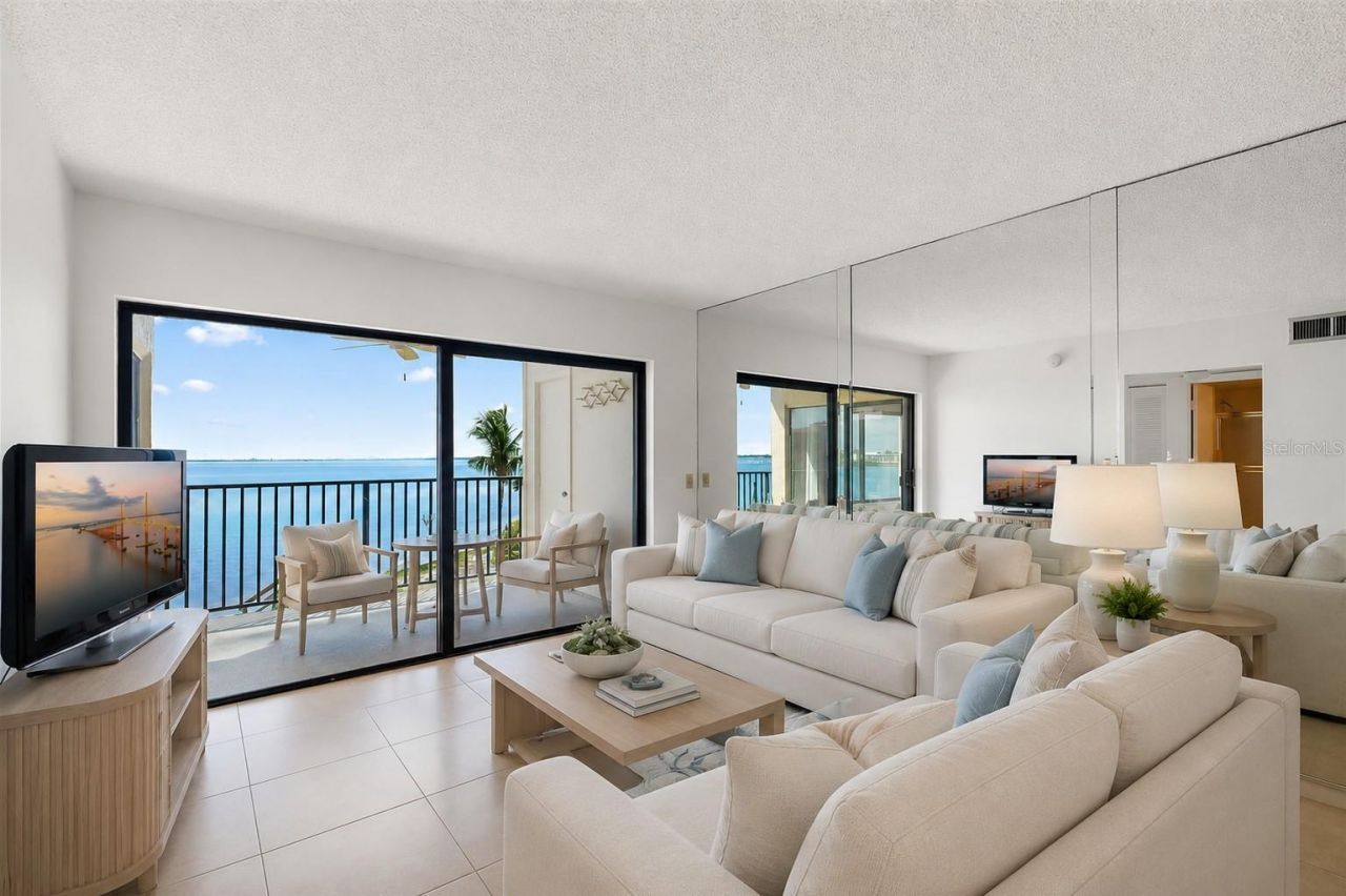 6322 Palma Del Mar Boulevard S, Unit 209, Saint Petersburg, FL 33715 Photo