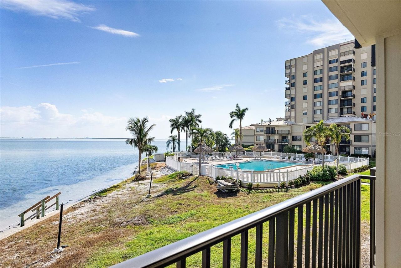 6322 Palma Del Mar Boulevard S, Unit 209, Saint Petersburg, FL 33715 Photo