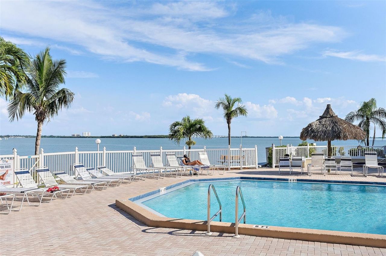 6322 Palma Del Mar Boulevard S, Unit 209, Saint Petersburg, FL 33715 Photo