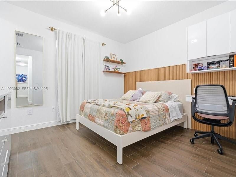 8780 NW 98th Ct, Doral, FL 33178 Photo