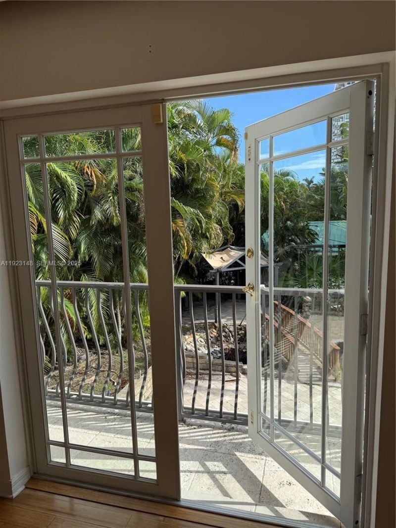 518 & 524 N Riverside Dr, Pompano Beach, FL 33062 Photo