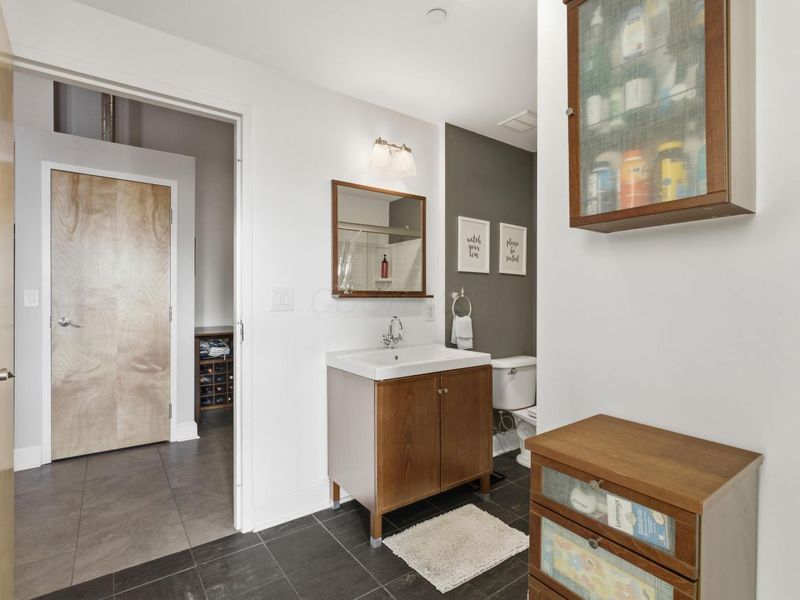 150 E Main Street, Unit 409, Columbus, OH 43215 Photo 19