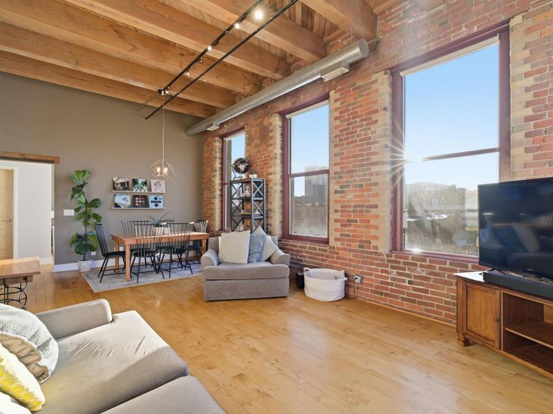 150 E Main Street, Unit 409, Columbus, OH 43215 Photo 2