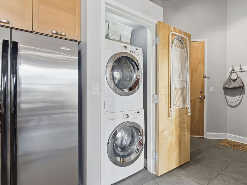 150 E Main Street, Unit 409, Columbus, OH 43215 Photo 23