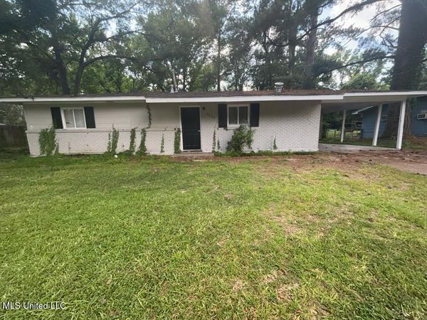 3129 Lakewood Drive, Jackson, MS 39212