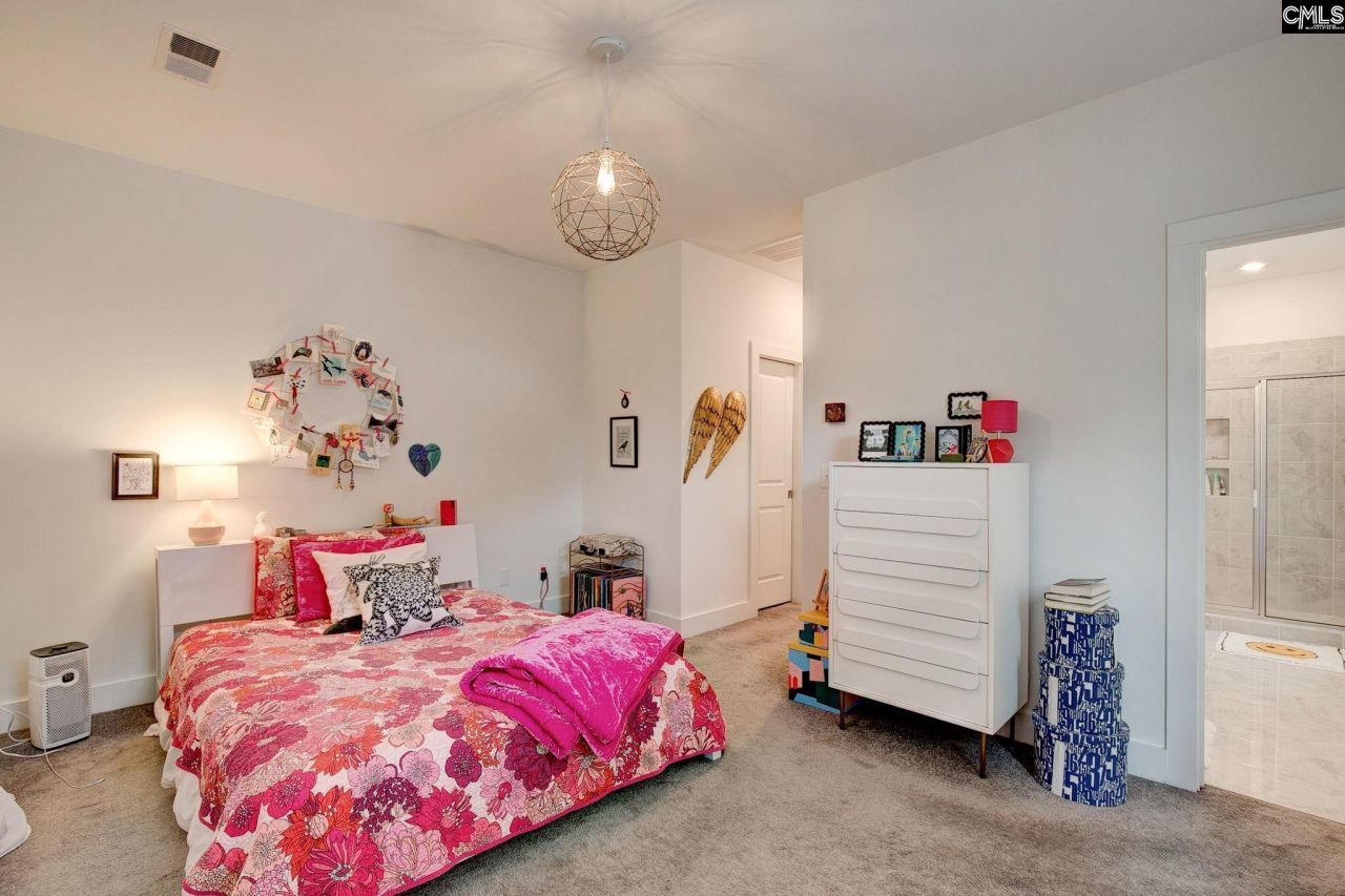 315 Herman Street Photo 15