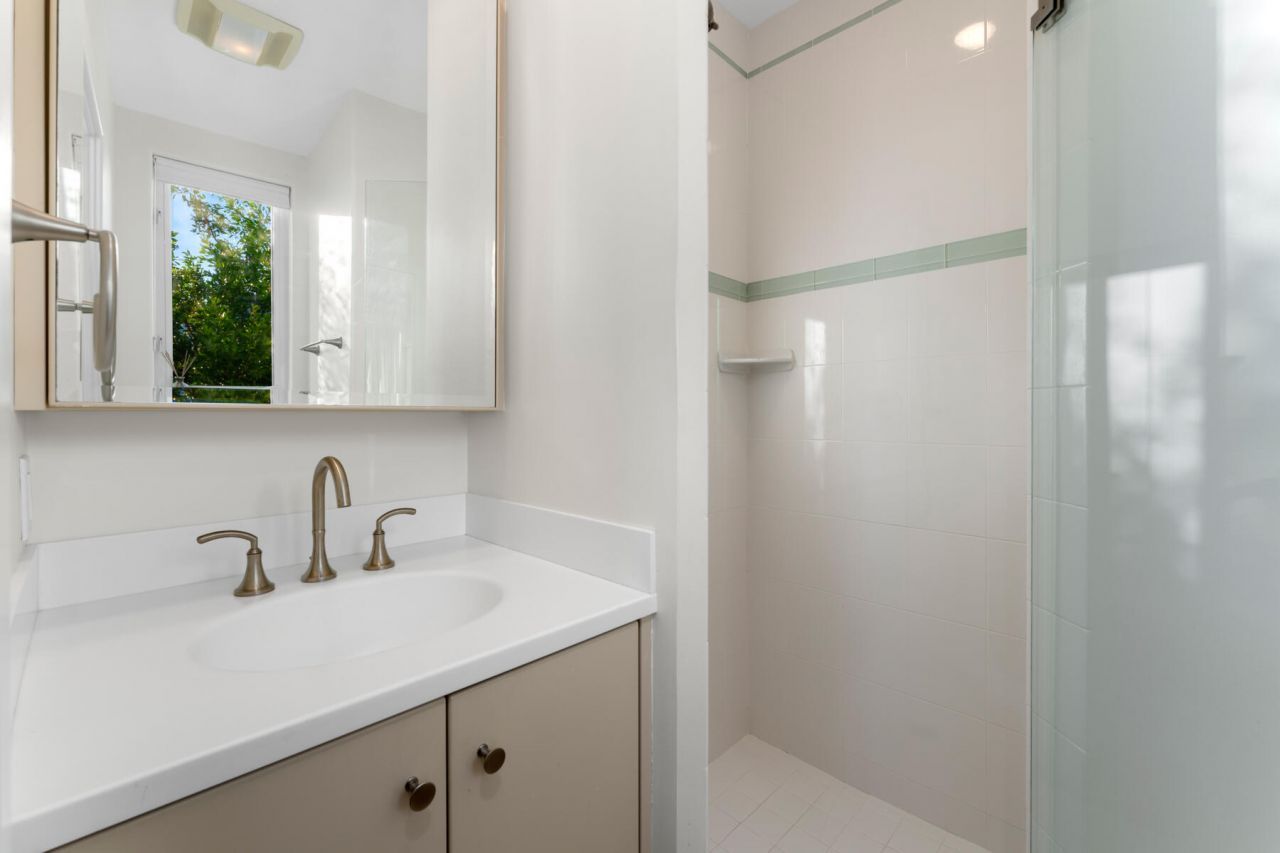 144 N Rolling Hill Road, Tavernier, FL 33070 Photo