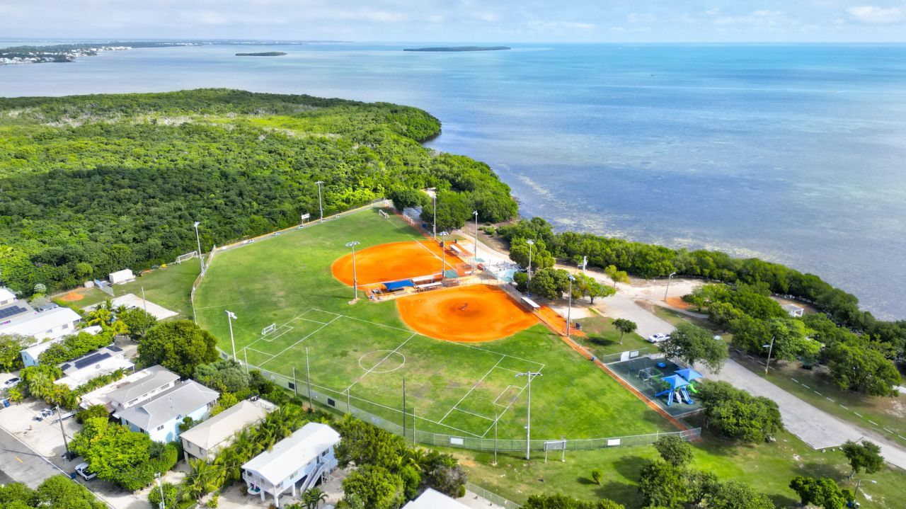 137 Pacific Avenue, Tavernier, FL 33070 Photo