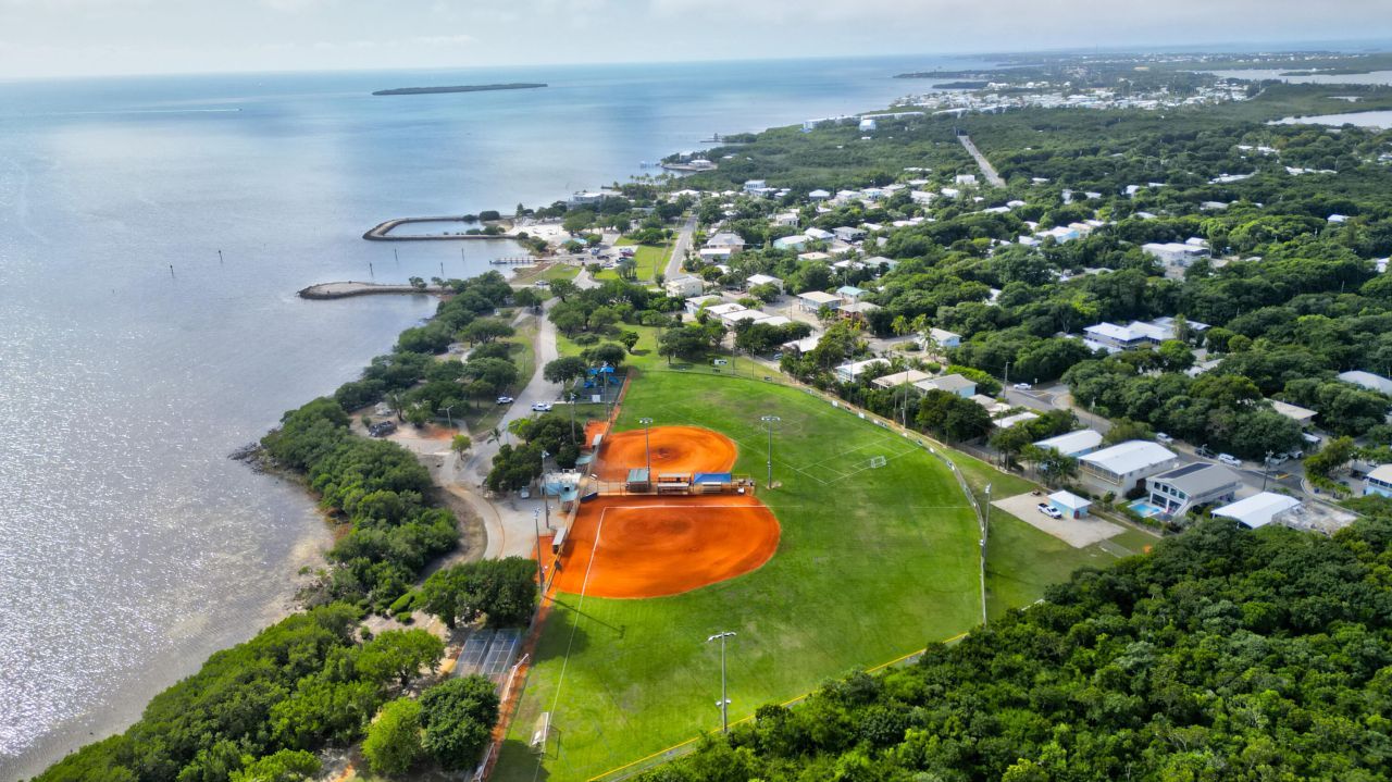 137 Pacific Avenue, Tavernier, FL 33070 Photo