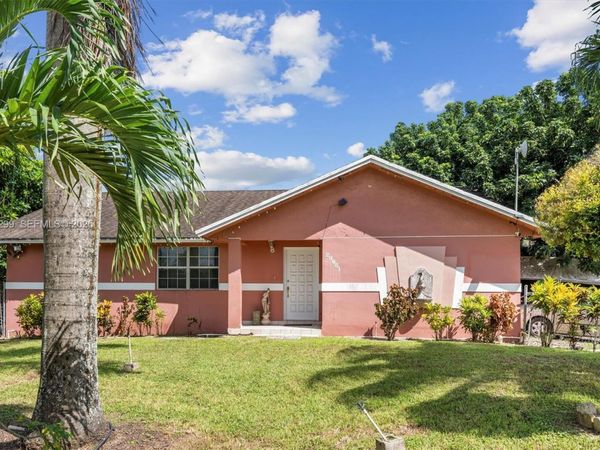 20851 SW 242nd St, Homestead, FL 33031