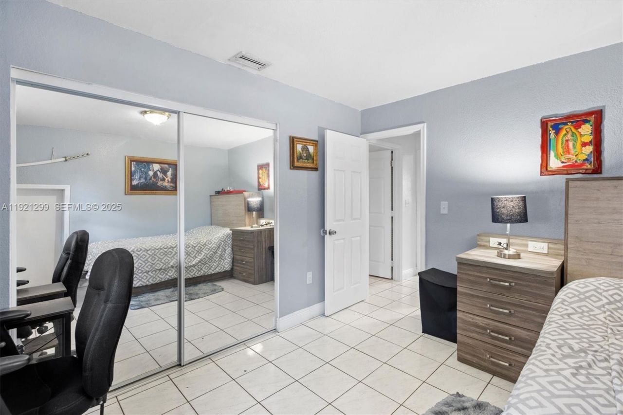 20851 SW 242nd St, Homestead, FL 33031 Photo