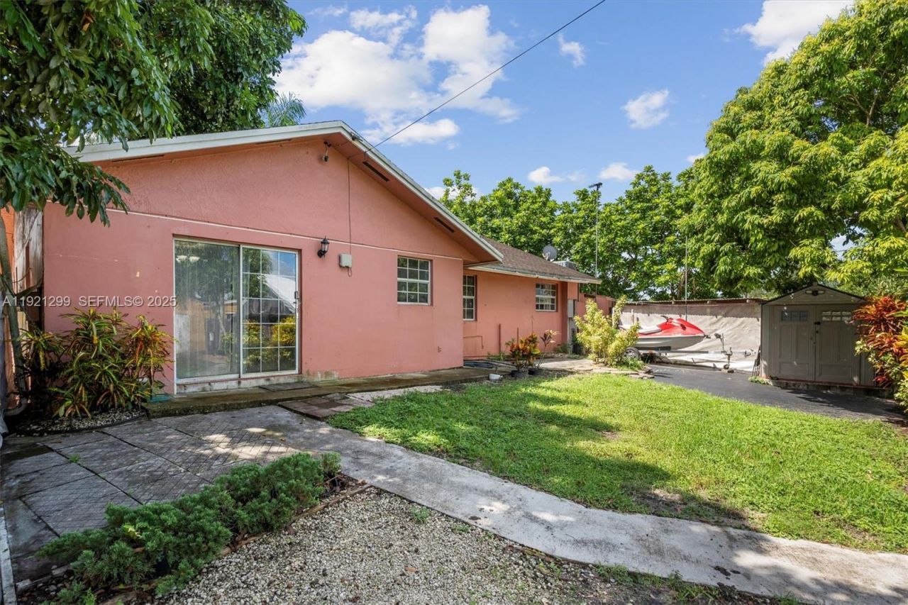 20851 SW 242nd St, Homestead, FL 33031 Photo