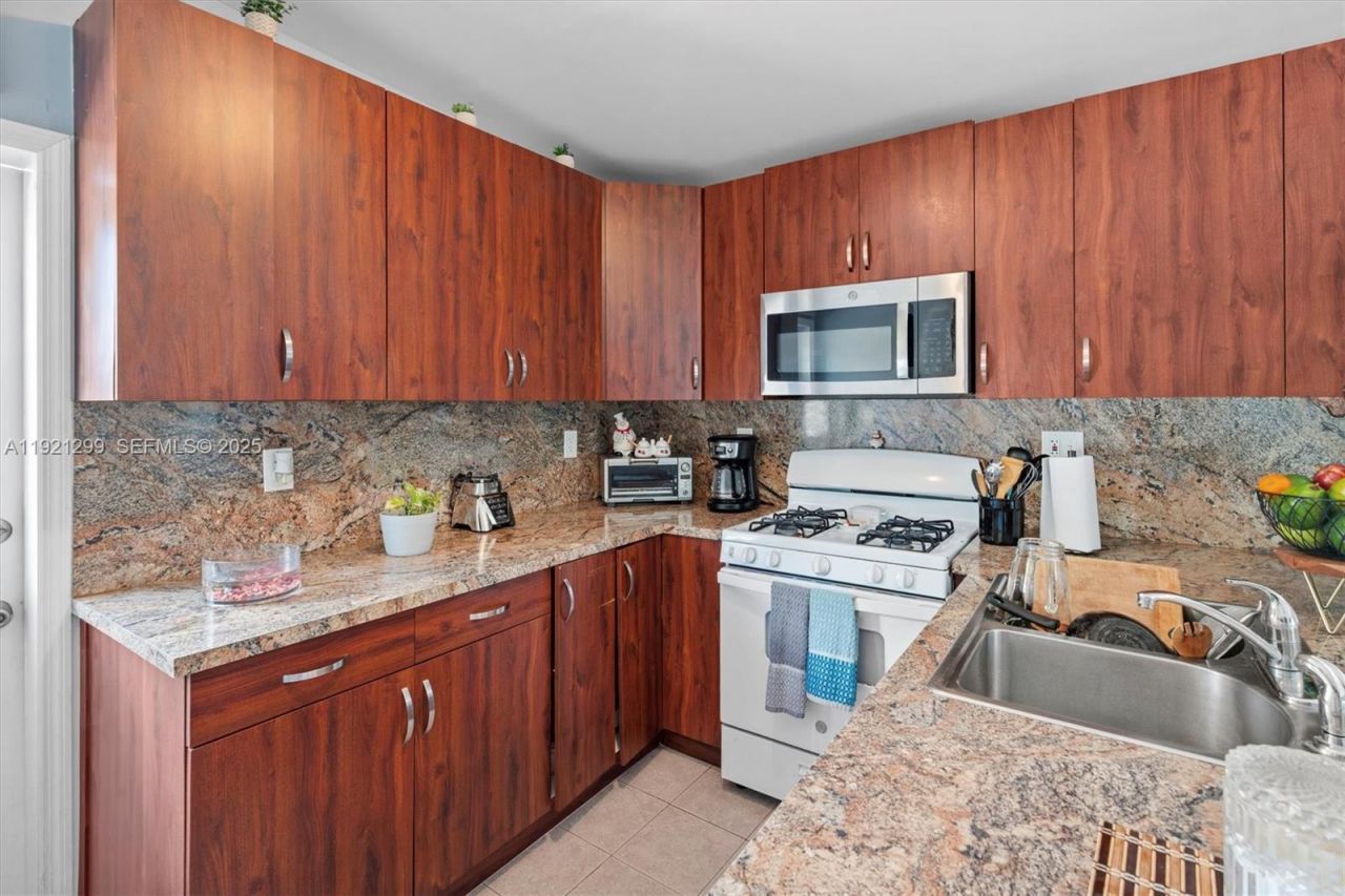 20851 SW 242nd St, Homestead, FL 33031 Photo