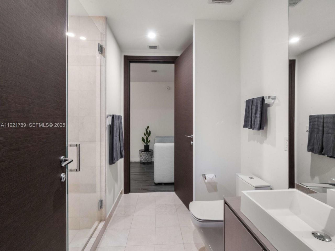 1000 Brickell Plz, Unit PH5706, Miami, FL 33131 Photo