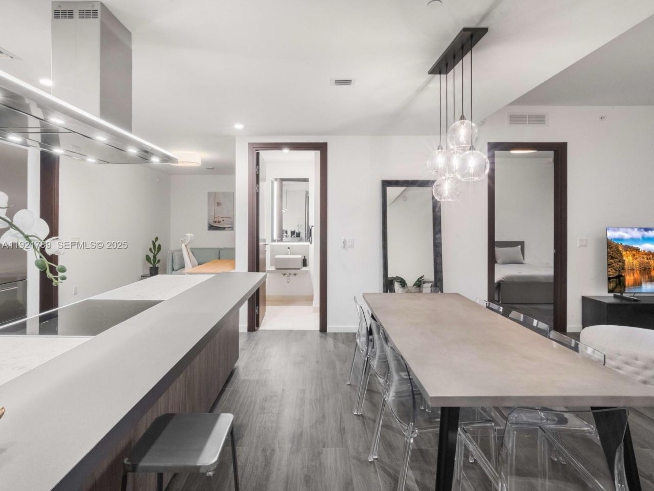 1000 Brickell Plz, Unit PH5706, Miami, FL 33131 Photo