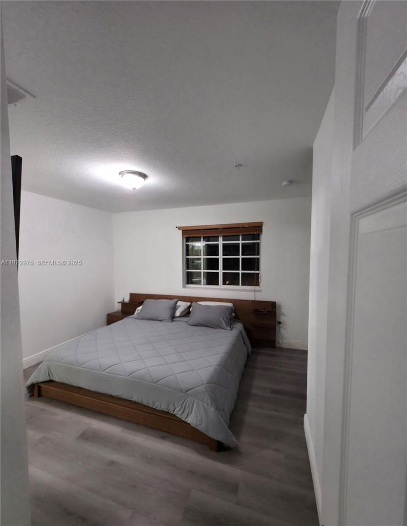 111 NW 2nd Ave, Unit 2, Hallandale Beach, FL 33009 Photo