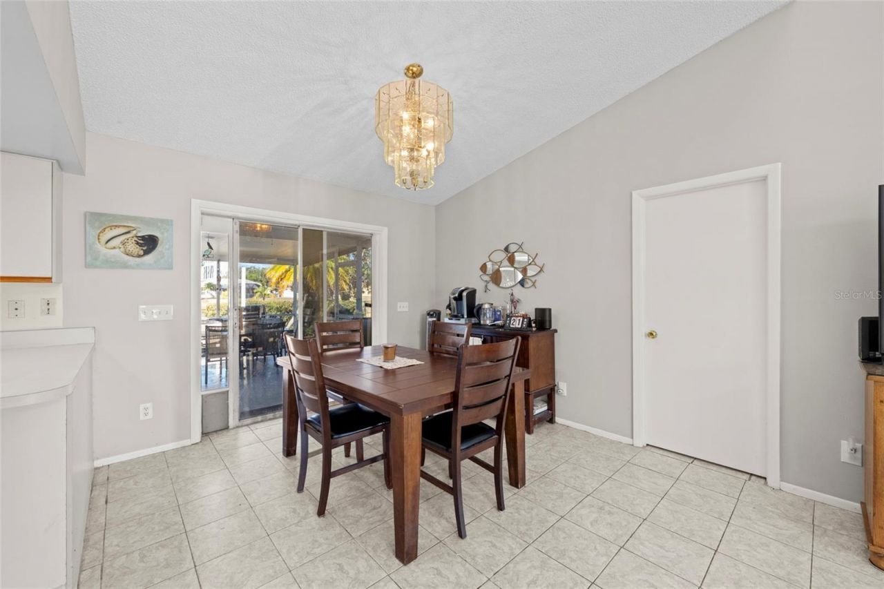 5612 22nd Street E, Bradenton, FL 34203 Photo