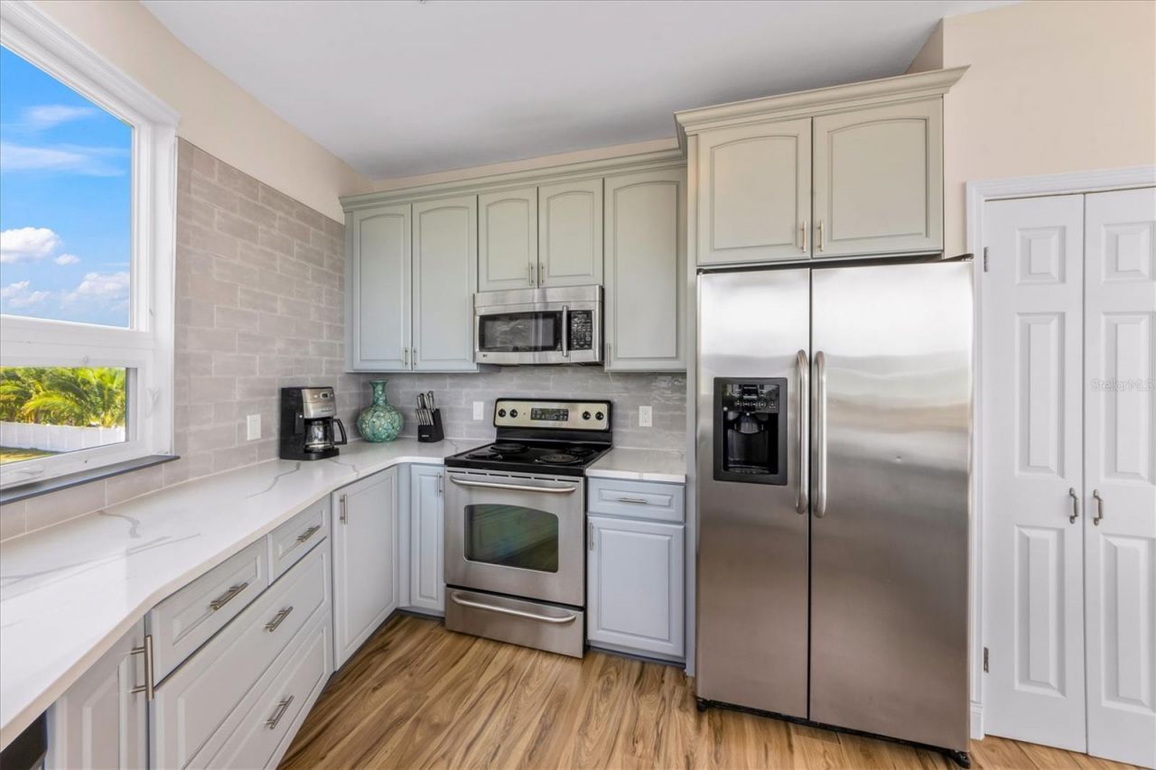 3708 Gulf Drive, Unit 1, Holmes Beach, FL 34217 Photo