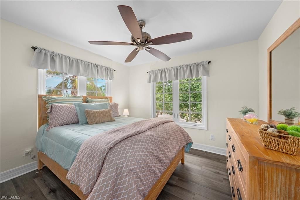 2596 Roosevelt Pl, Sanibel, FL 33957 Photo