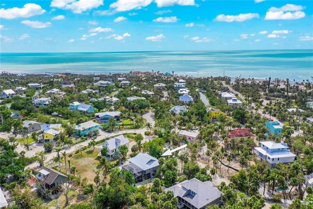 2596 Roosevelt Pl, Sanibel, FL 33957 Photo