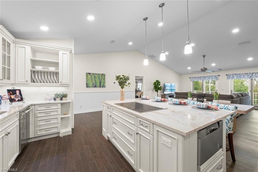 2596 Roosevelt Pl, Sanibel, FL 33957 Photo